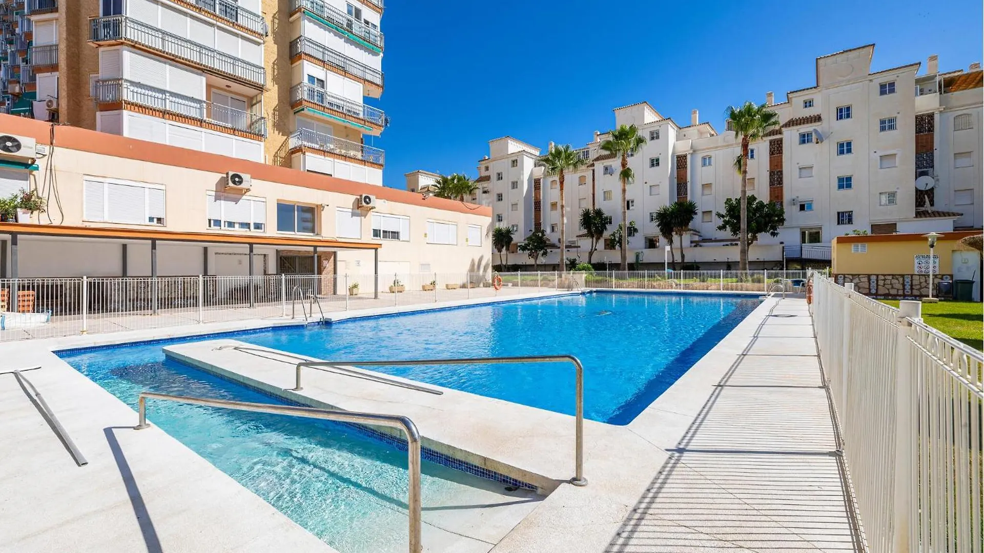 Gorgeous Apartment In Benalmadena With Swimming Pool